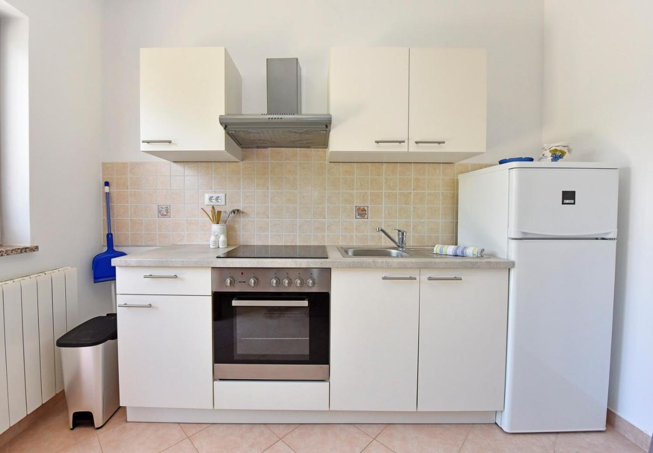 Apartments Denis Пореч Екстериор снимка