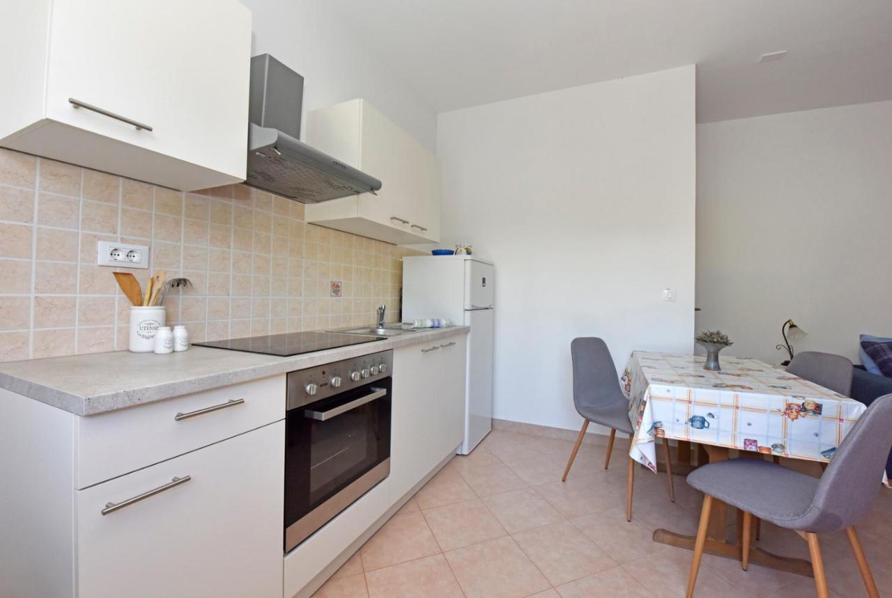 Apartments Denis Пореч Екстериор снимка